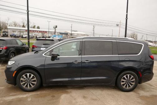2021 Chrysler Pacifica Touring-L
