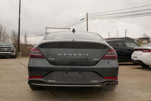 2023 Genesis G70 2.0T