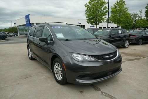 2021 Chrysler Voyager LXI