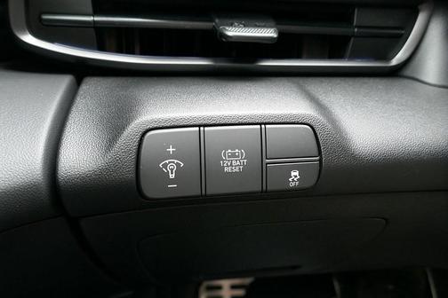 2025 Hyundai ELANTRA HEV SEL Sport