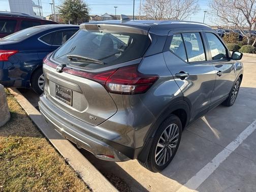 2023 Nissan Kicks SV