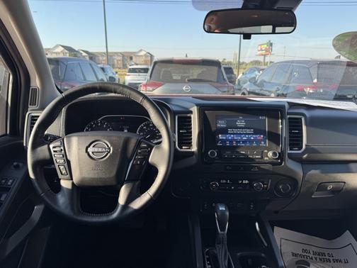 2024 Nissan Frontier SV