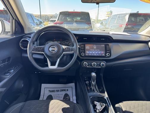 2023 Nissan Kicks SV