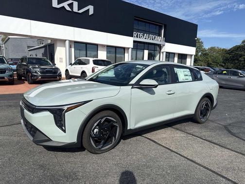 2025 Kia K4 EX