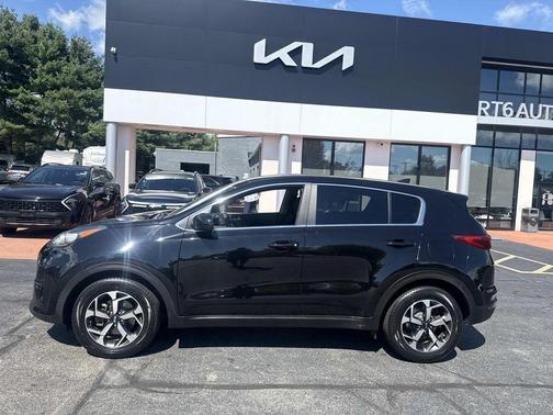2022 Kia Sportage LX
