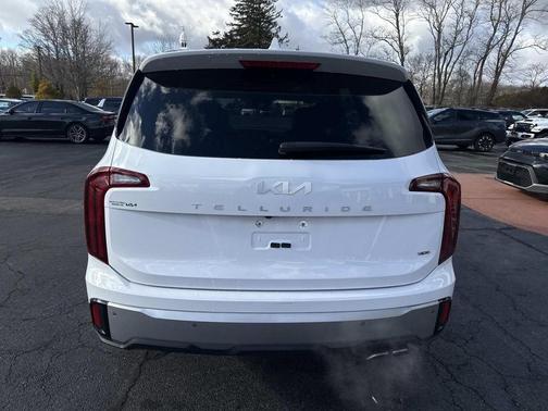 2023 Kia Telluride S