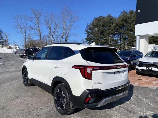 2024 Kia Seltos EX