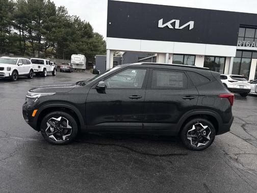 Fusion Orange 2026 Kia Seltos S