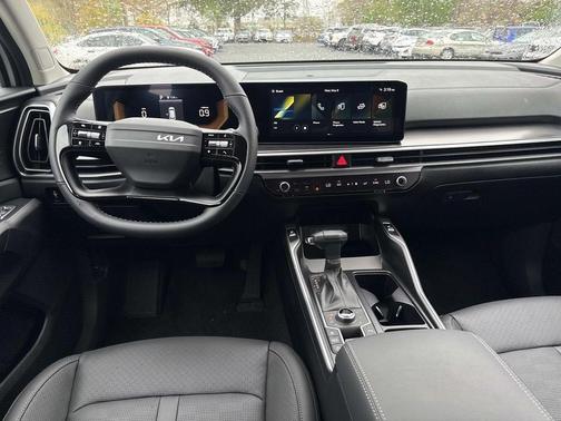 White 2026 Kia Sorento S