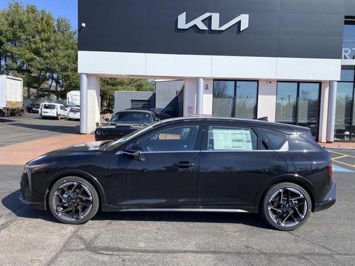 Aurora Black 2026 Kia K4 GT-LINE