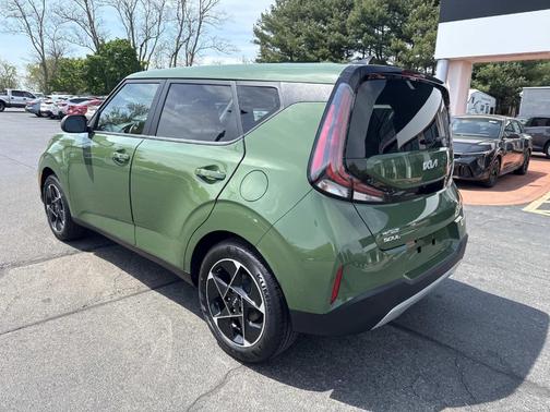 Undercover Green 2023 Kia Soul EX