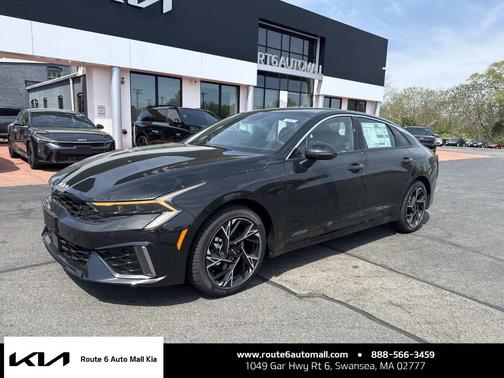 Aurora Black Pearl 2026 Kia K5 GT-Line