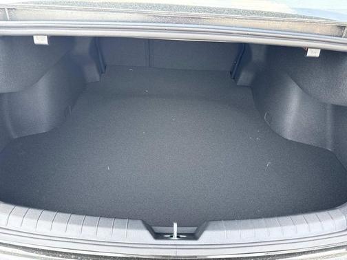 Aurora Black Pearl 2026 Kia K5 GT-Line