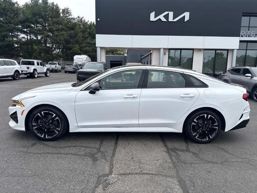 Glacial White Pearl 2022 Kia K5 GT-Line