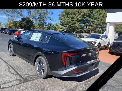 2025 Kia K4 LXS