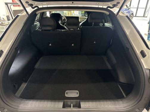 Glacier White Pearl 2025 Kia EV6 Light Long Range