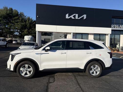 2026 Kia Sorento LX
