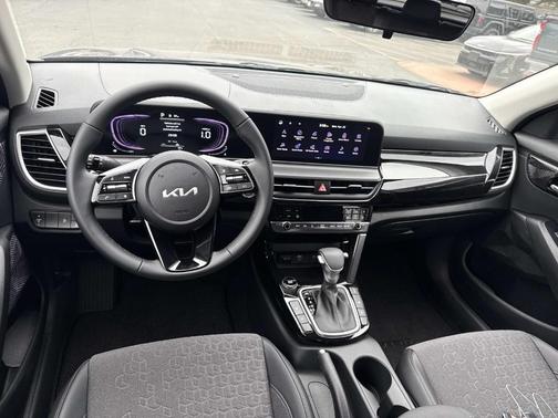 Gravity Gray 2026 Kia Seltos S