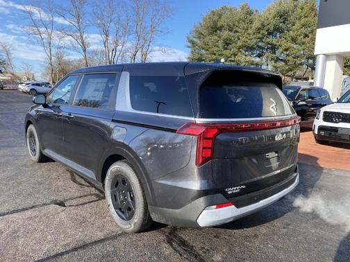 2026 Kia Carnival LX