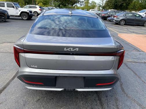 2025 Kia K4 EX