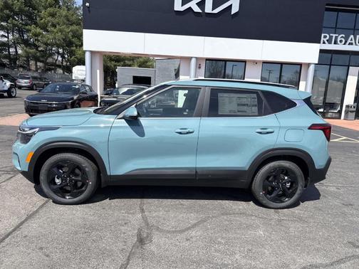Blue 2026 Kia Seltos EX