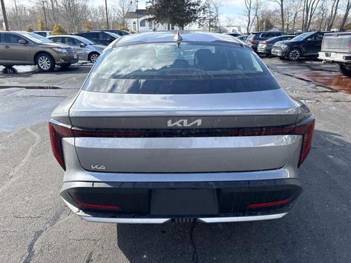 2026 Kia K4 EX