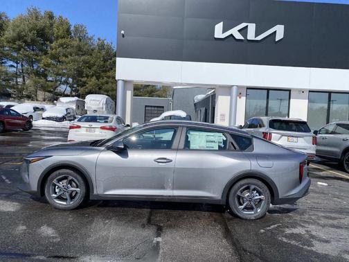 2026 Kia K4 
