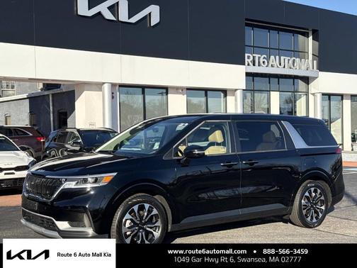 2023 Kia Carnival EX