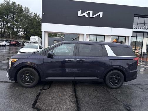 2025 Kia Carnival LXS