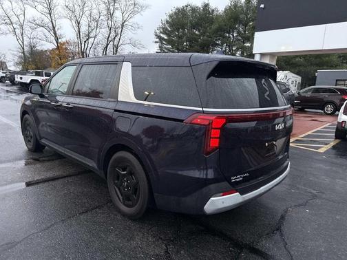 2025 Kia Carnival LXS