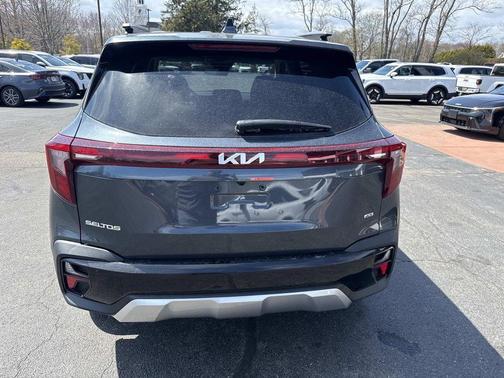Gravity Gray 2026 Kia Seltos EX
