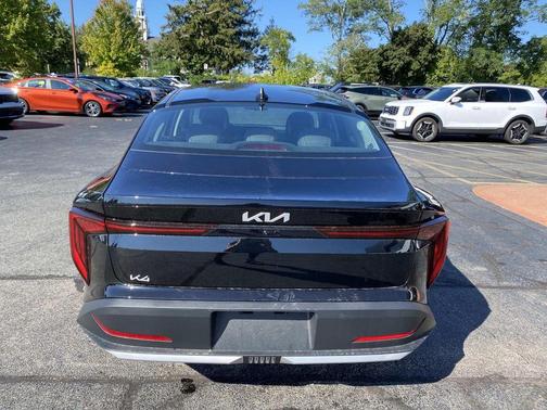 2025 Kia K4 EX