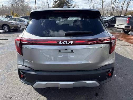 2026 Kia Seltos LX