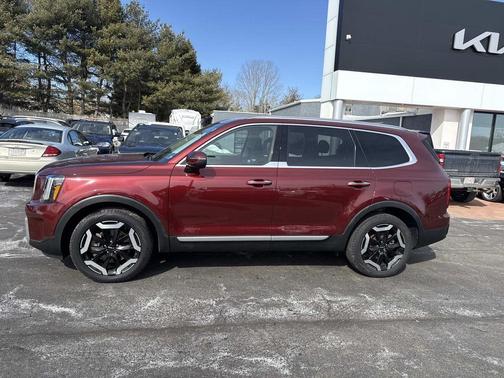 2023 Kia Telluride S