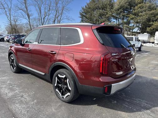 2023 Kia Telluride S