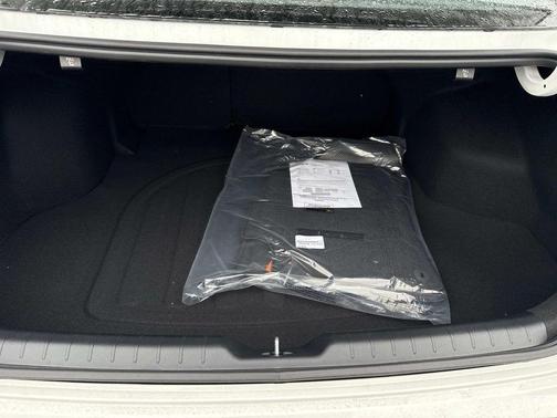 Snow White Pearl 2026 Kia K4 LXS