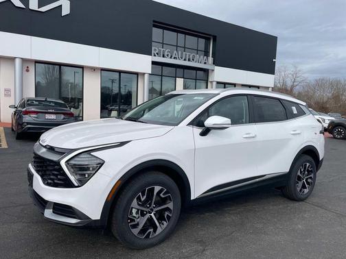 2025 Kia Sportage EX