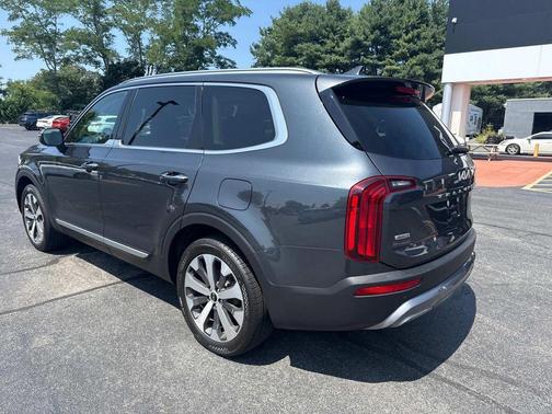 2022 Kia Telluride S