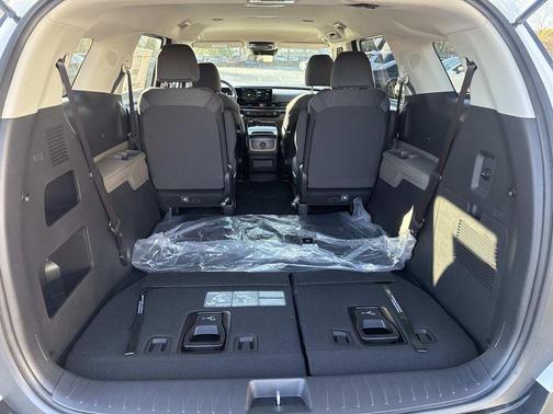 2026 Kia Carnival LX