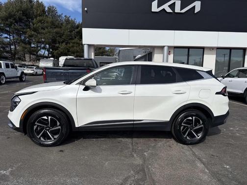 2023 Kia Sportage Hybrid LX