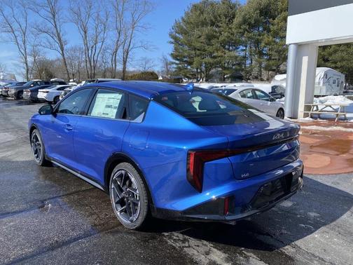 2026 Kia K4 GT-LINE