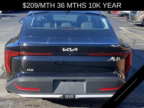 2025 Kia K4 LXS