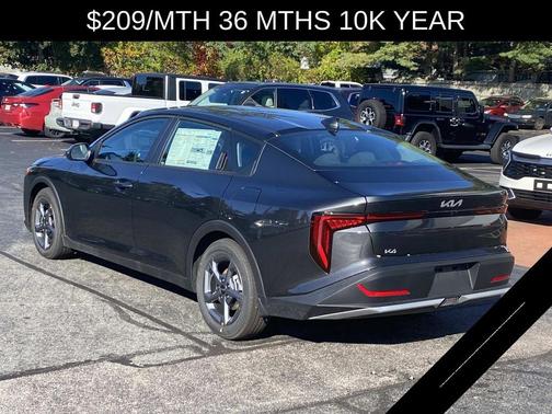 2025 Kia K4 LXS