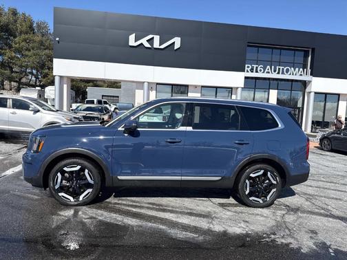 2023 Kia Telluride S