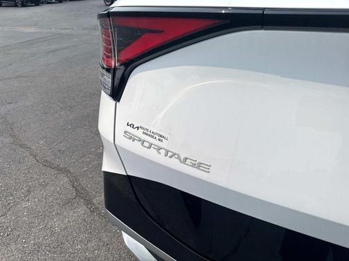 2023 Kia Sportage SX
