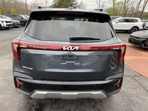 Gravity Gray 2026 Kia Seltos EX
