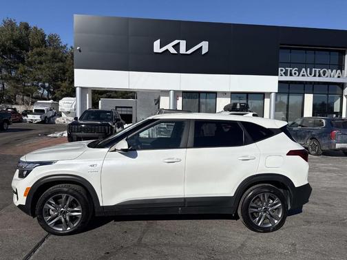 2023 Kia Seltos LX