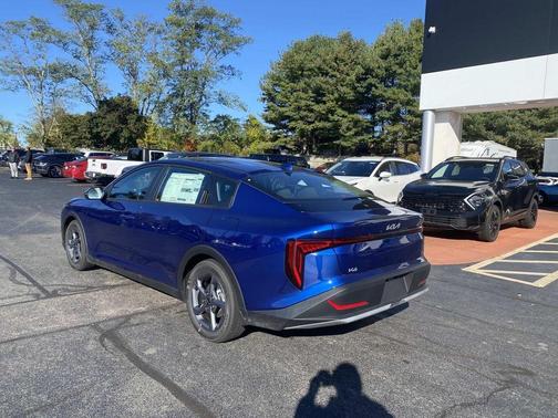 2025 Kia K4 LXS