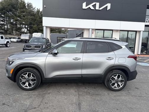 2023 Kia Seltos EX