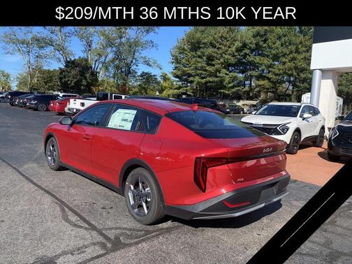 2025 Kia K4 LXS